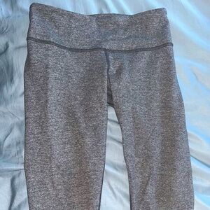 Grey Lululemon Capri Leggings 21" Size 4